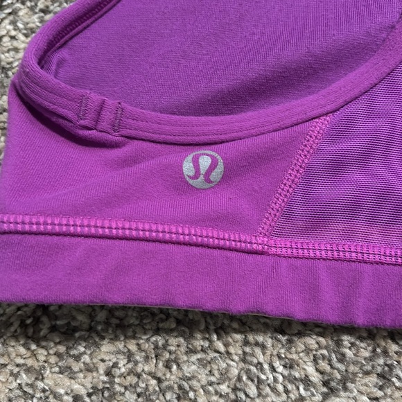 Lululemon Flow Y Bra size 2 - Picture 5 of 6